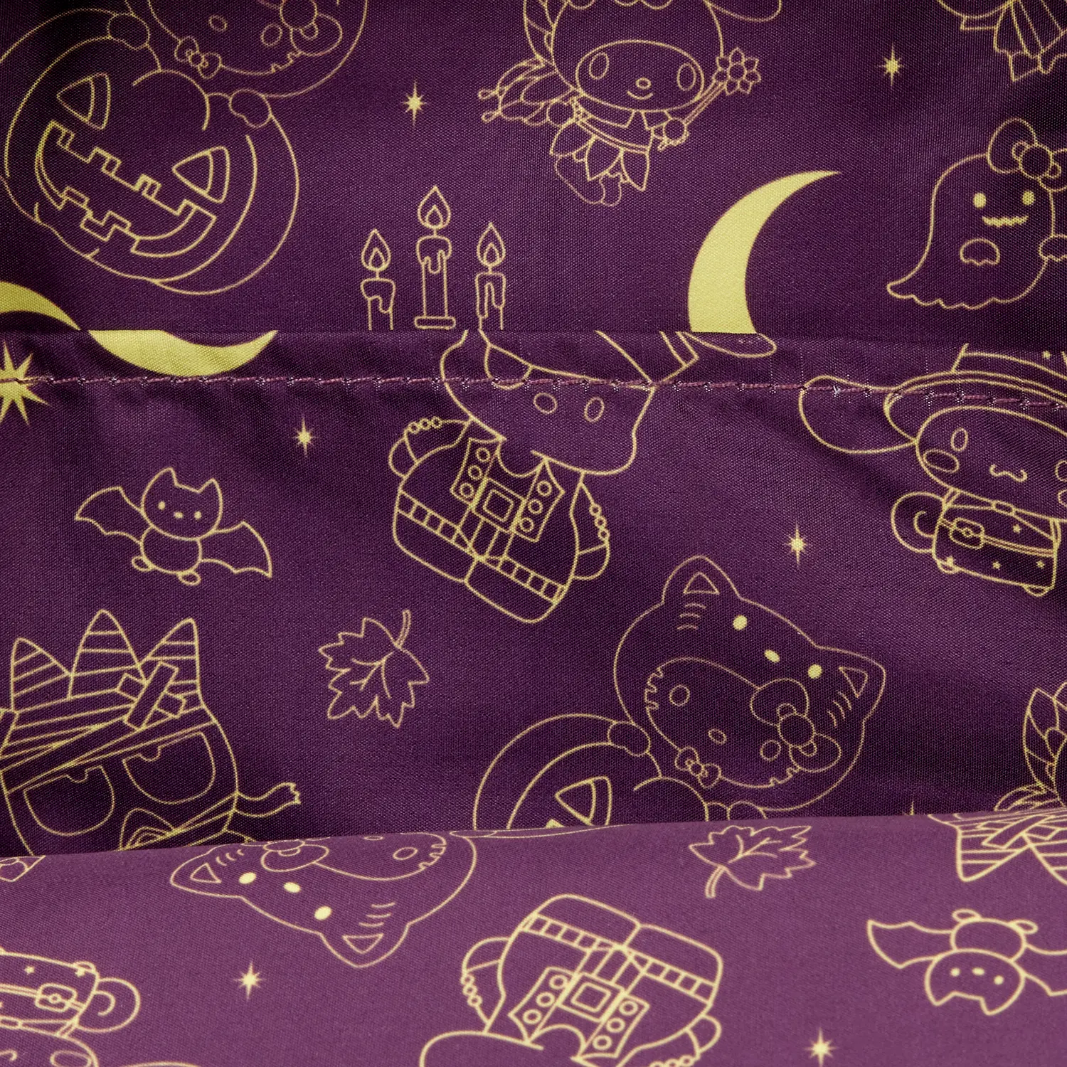 Sanrio Hello Kitty & Friends Exclusive Halloween Costume Velvet Mini Backpack - Image 7